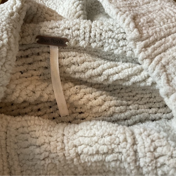 Free People Be Yours Pullover Sweater Vanilla Bean Small EUC - Picture 9 of 10